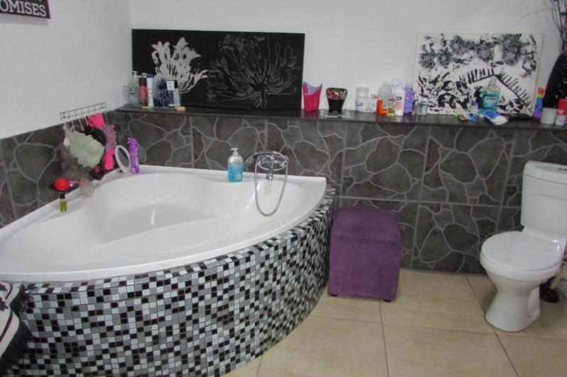 3 Bedroom Property for Sale in White River Mpumalanga