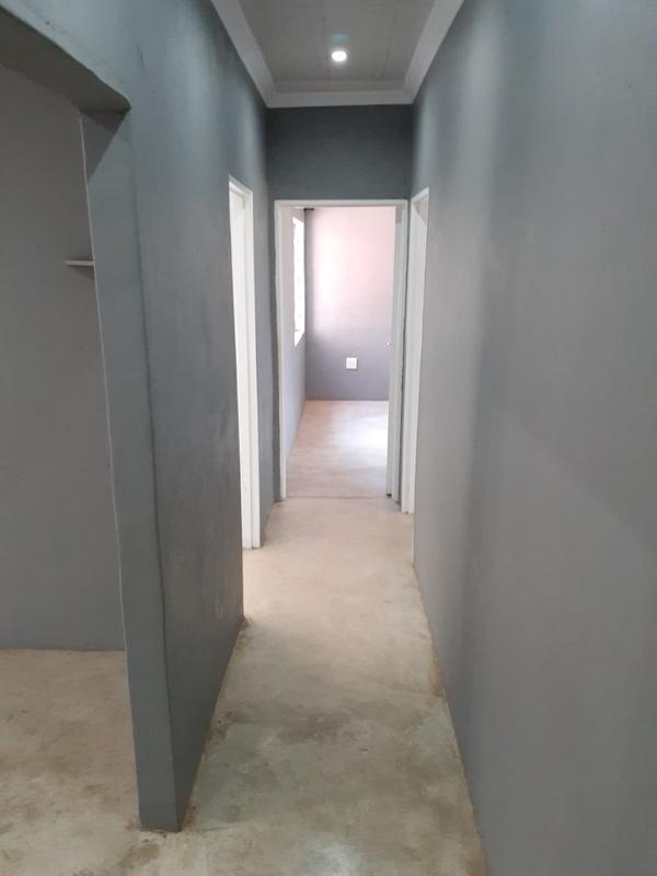 6 Bedroom Property for Sale in White River Mpumalanga