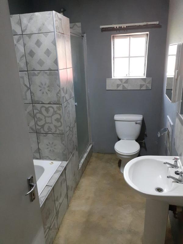 6 Bedroom Property for Sale in White River Mpumalanga