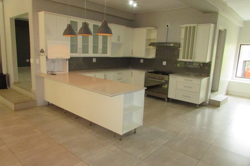 5 Bedroom Property for Sale in White River Ext 18 Mpumalanga