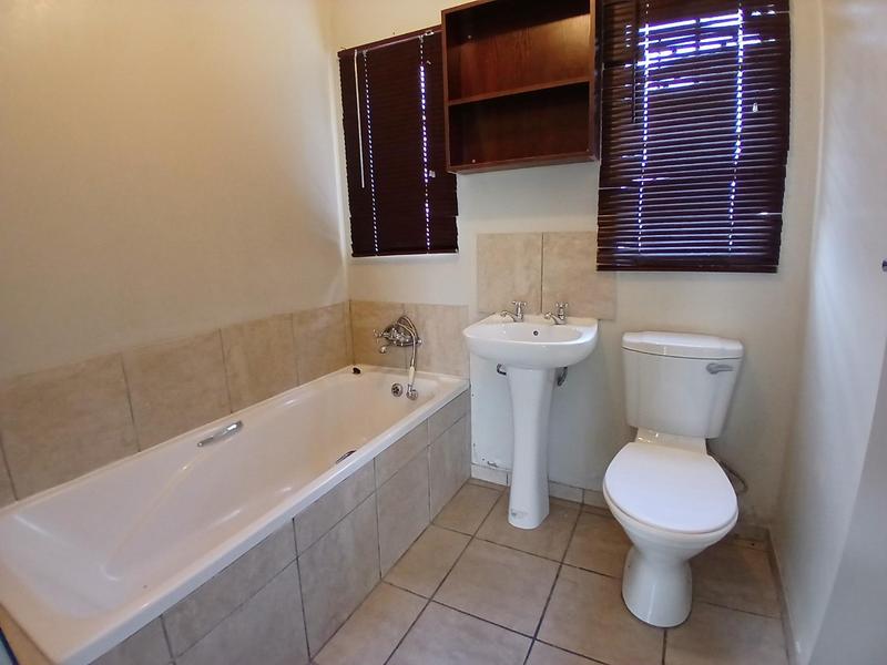 2 Bedroom Property for Sale in Ermelo Mpumalanga