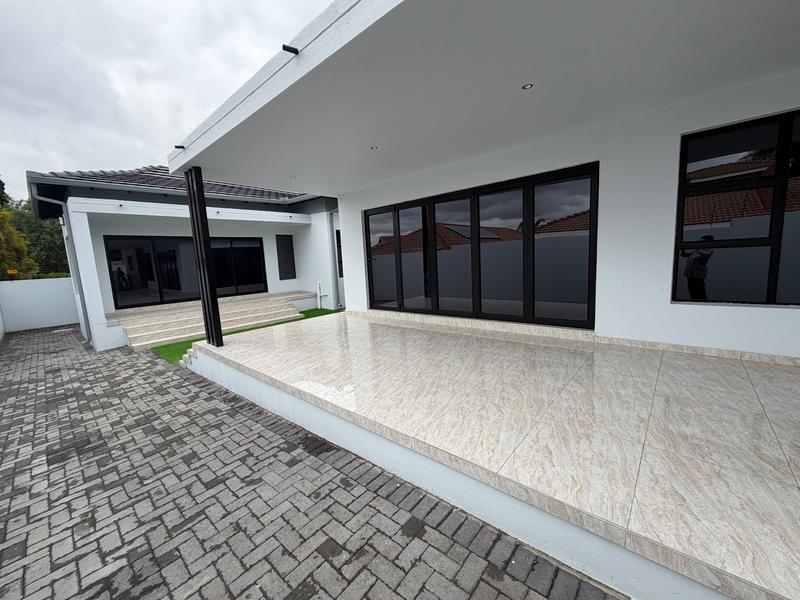 5 Bedroom Property for Sale in Aerorand Mpumalanga