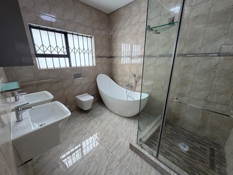 5 Bedroom Property for Sale in Aerorand Mpumalanga