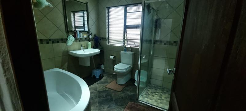 To Let 3 Bedroom Property for Rent in Barberton Mpumalanga