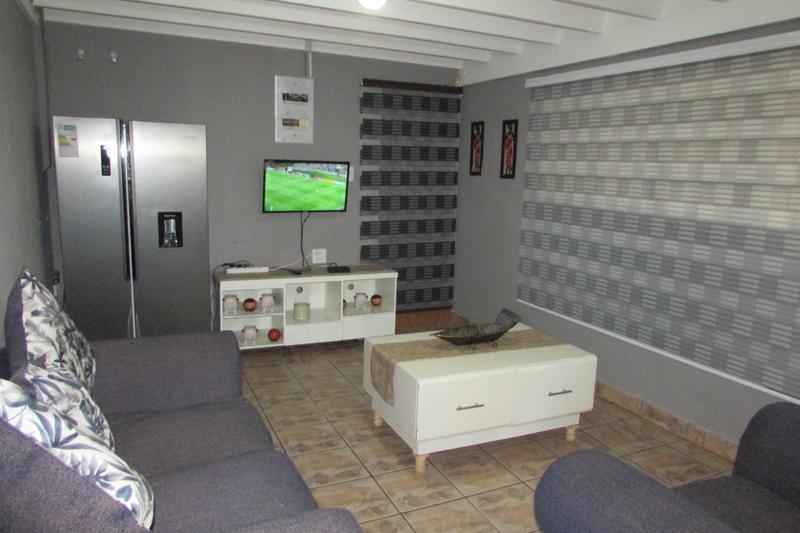 6 Bedroom Property for Sale in Kingsview Ext 1 Mpumalanga