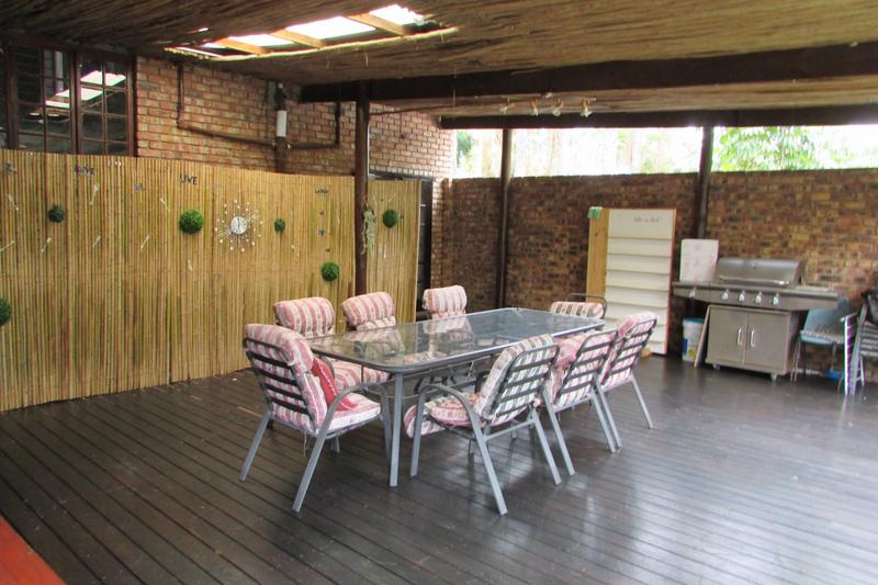 6 Bedroom Property for Sale in Kingsview Ext 1 Mpumalanga