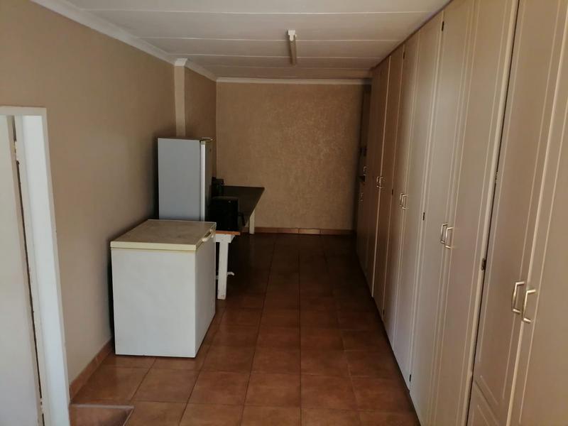 5 Bedroom Property for Sale in De Bruinpark Mpumalanga