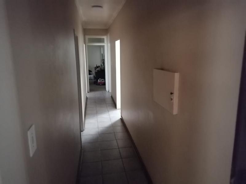 5 Bedroom Property for Sale in De Bruinpark Mpumalanga