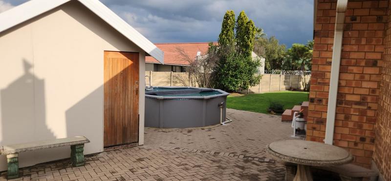 5 Bedroom Property for Sale in Secunda Mpumalanga
