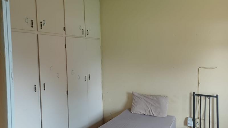 8 Bedroom Property for Sale in De Bruinpark Mpumalanga