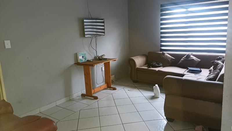 8 Bedroom Property for Sale in De Bruinpark Mpumalanga