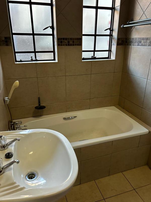 1 Bedroom Property for Sale in Witbank Mpumalanga