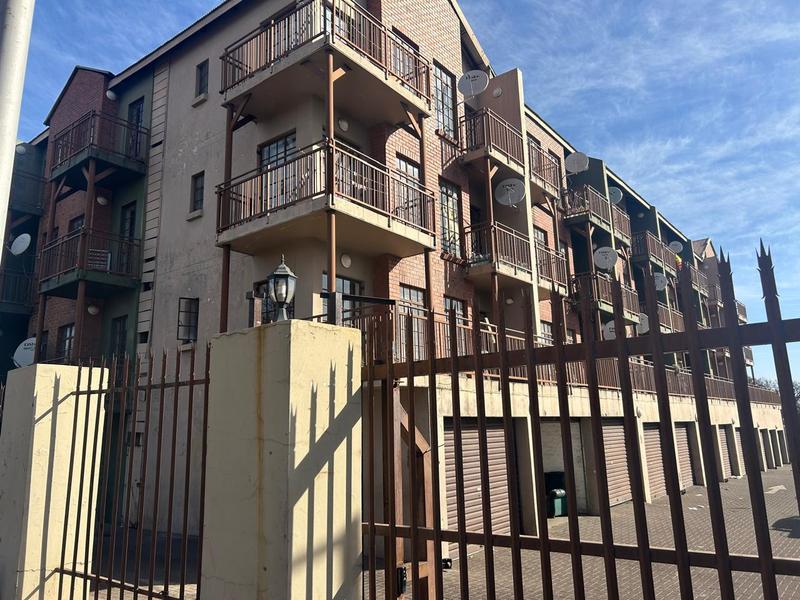 1 Bedroom Property for Sale in Witbank Mpumalanga