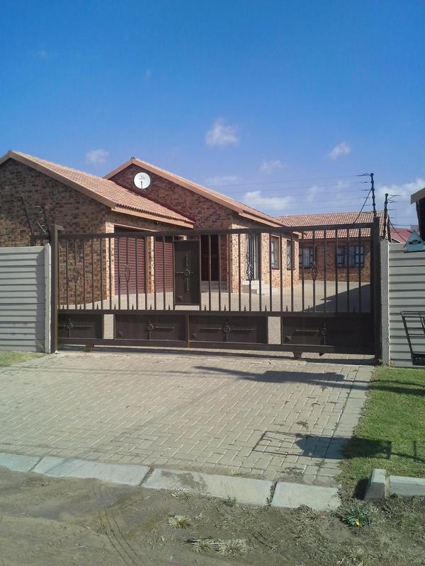 To Let 3 Bedroom Property for Rent in Bethalrand Mpumalanga