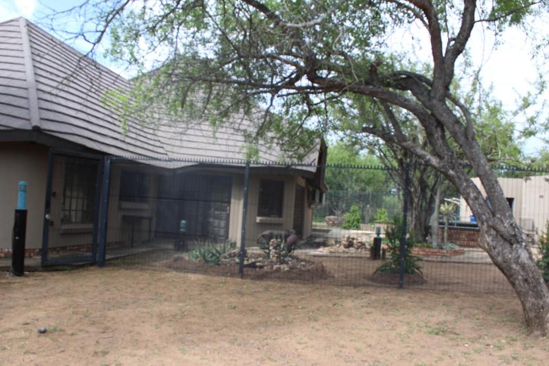 5 Bedroom Property for Sale in Marloth Park Mpumalanga