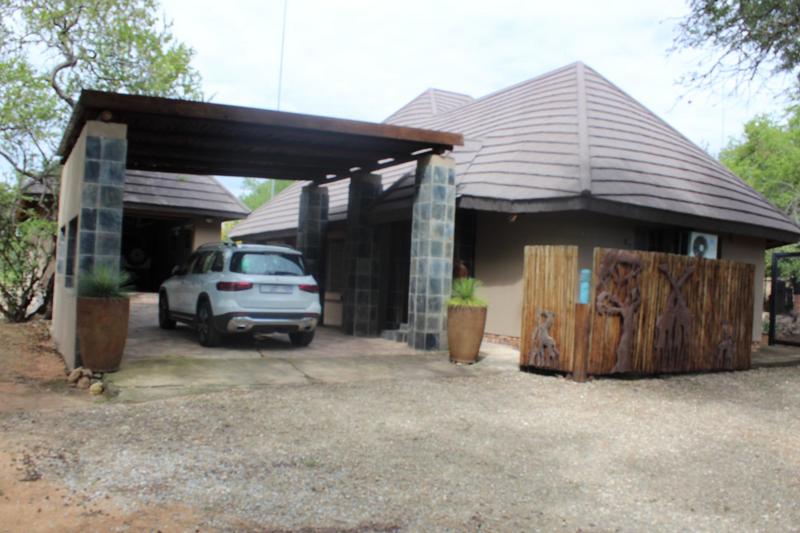 5 Bedroom Property for Sale in Marloth Park Mpumalanga