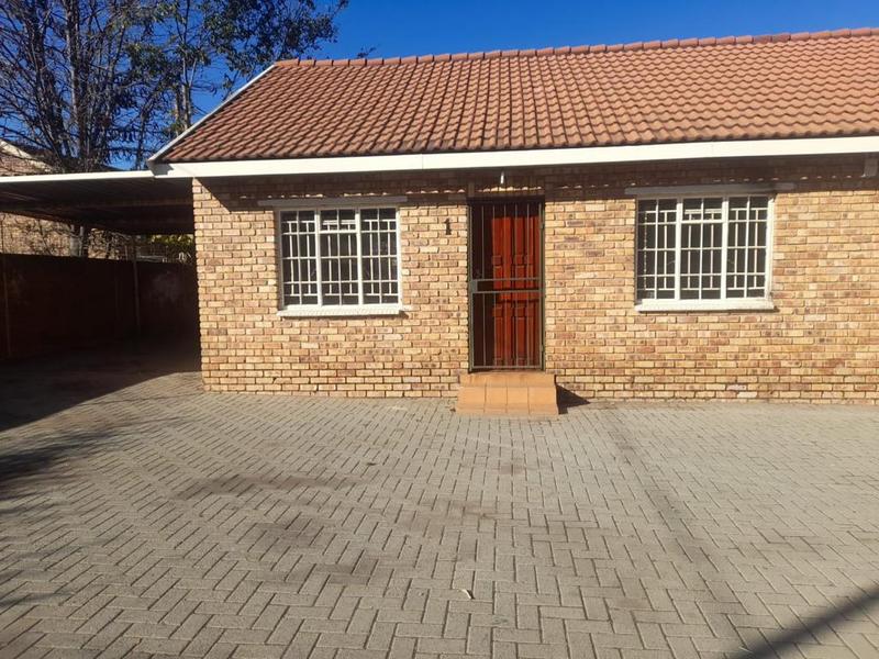 2 Bedroom Property for Sale in Standerton Mpumalanga