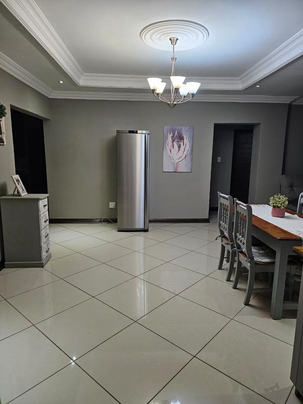 To Let 5 Bedroom Property for Rent in Lydenburg Mpumalanga