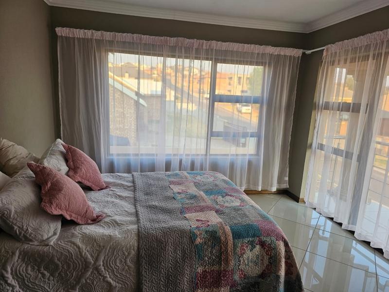 To Let 5 Bedroom Property for Rent in Lydenburg Mpumalanga