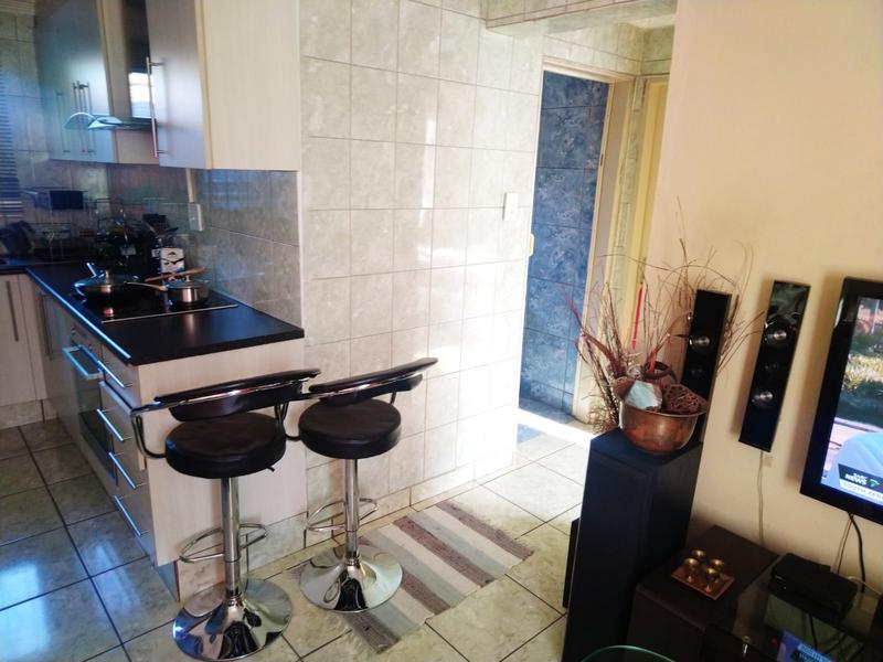 2 Bedroom Property for Sale in Tekwane Mpumalanga