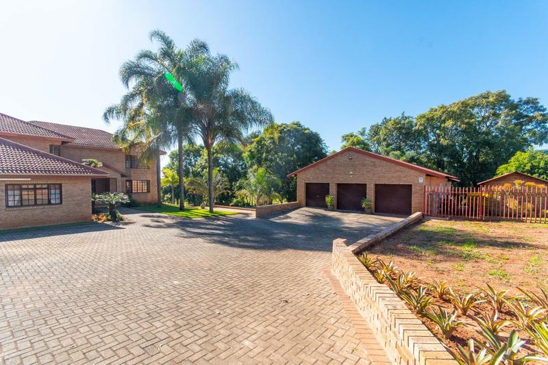 8 Bedroom Property for Sale in White River Estates Mpumalanga