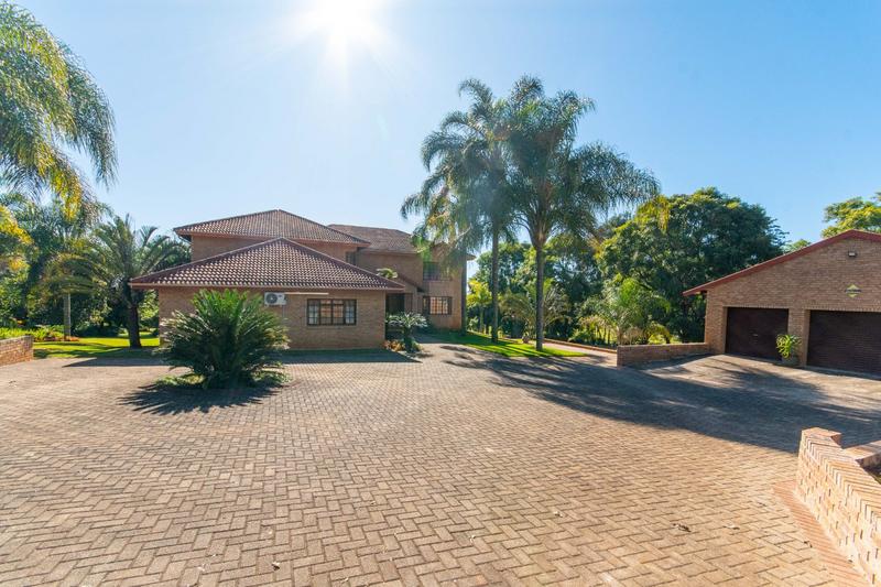 8 Bedroom Property for Sale in White River Estates Mpumalanga