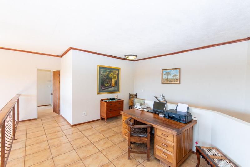 8 Bedroom Property for Sale in White River Estates Mpumalanga