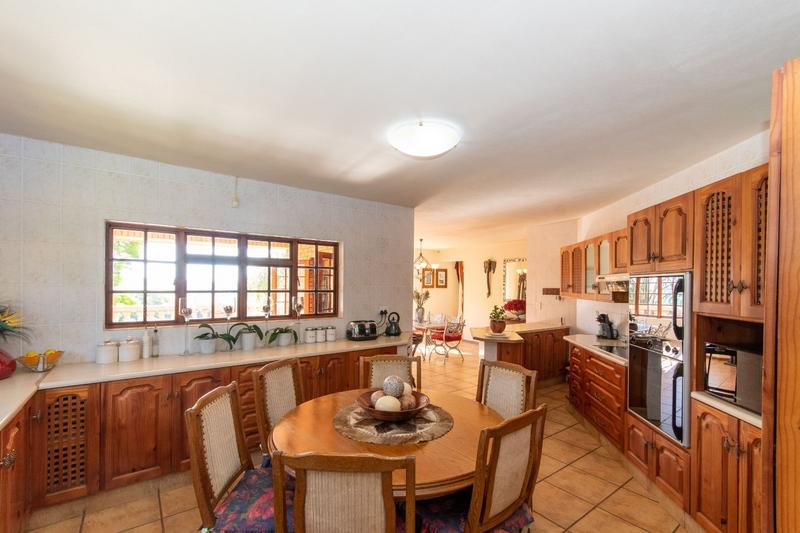 8 Bedroom Property for Sale in White River Estates Mpumalanga