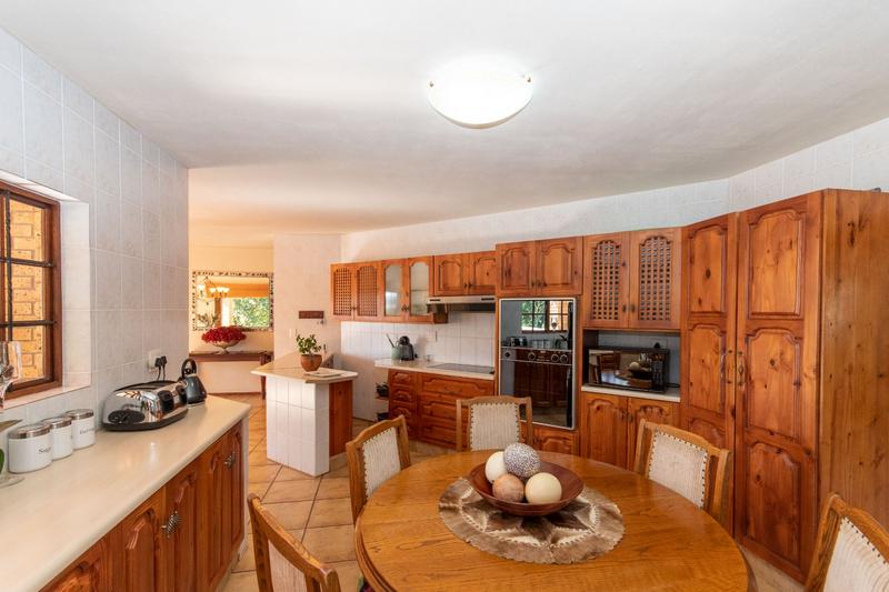 8 Bedroom Property for Sale in White River Estates Mpumalanga