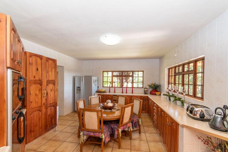 8 Bedroom Property for Sale in White River Estates Mpumalanga