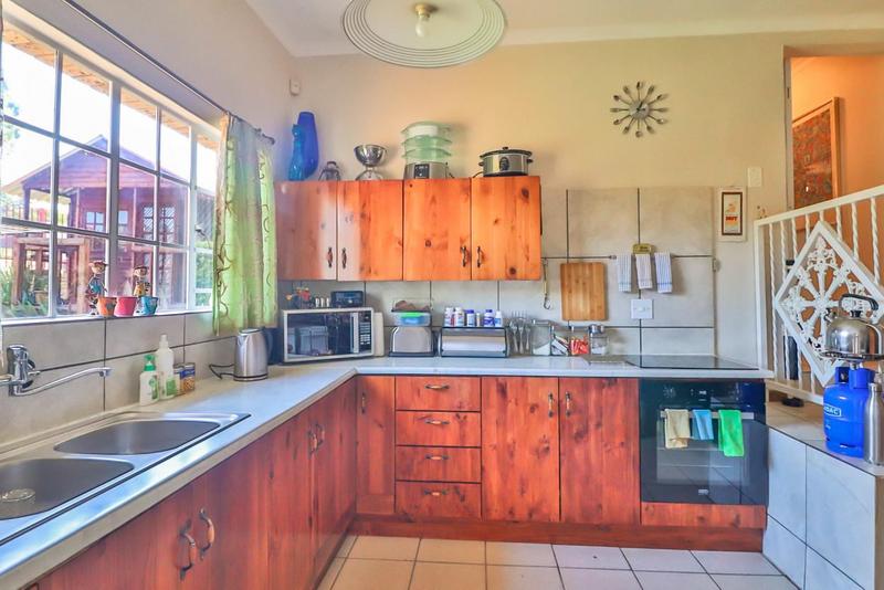 8 Bedroom Property for Sale in White River Estates Mpumalanga