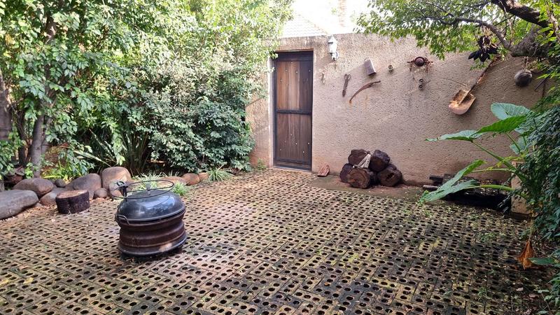 6 Bedroom Property for Sale in Middelburg Central Mpumalanga