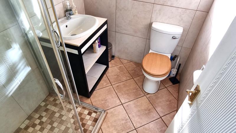 6 Bedroom Property for Sale in Middelburg Central Mpumalanga