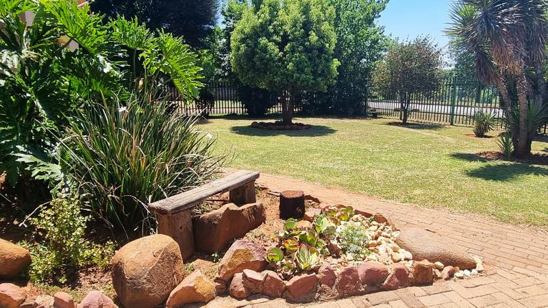 6 Bedroom Property for Sale in Middelburg Central Mpumalanga