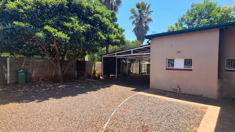 6 Bedroom Property for Sale in Middelburg Central Mpumalanga