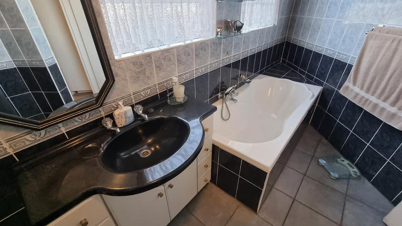 3 Bedroom Property for Sale in Gholfsig Mpumalanga