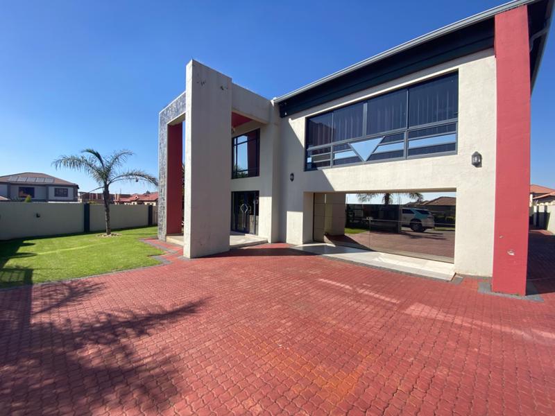 4 Bedroom Property for Sale in Aerorand Mpumalanga