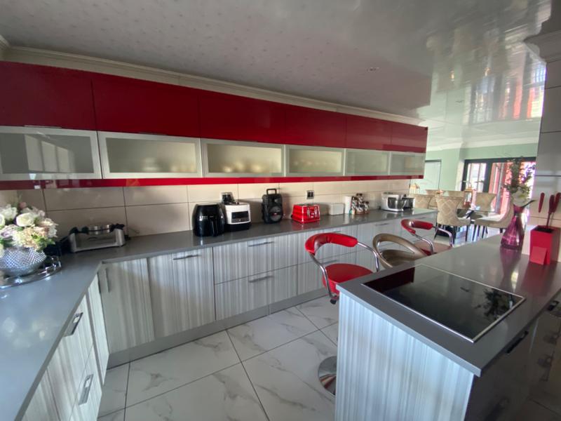 4 Bedroom Property for Sale in Aerorand Mpumalanga