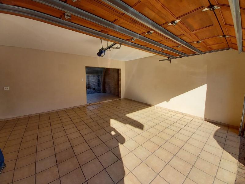 3 Bedroom Property for Sale in Middelburg Central Mpumalanga