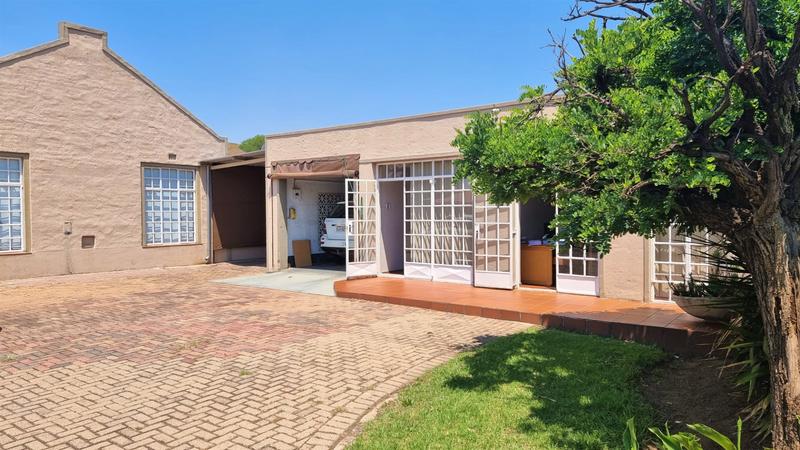 4 Bedroom Property for Sale in Middelburg Central Mpumalanga