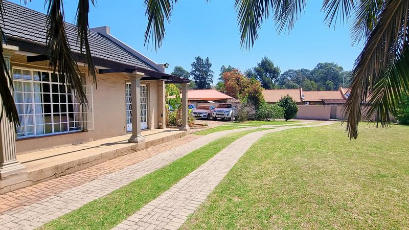 4 Bedroom Property for Sale in Middelburg Central Mpumalanga