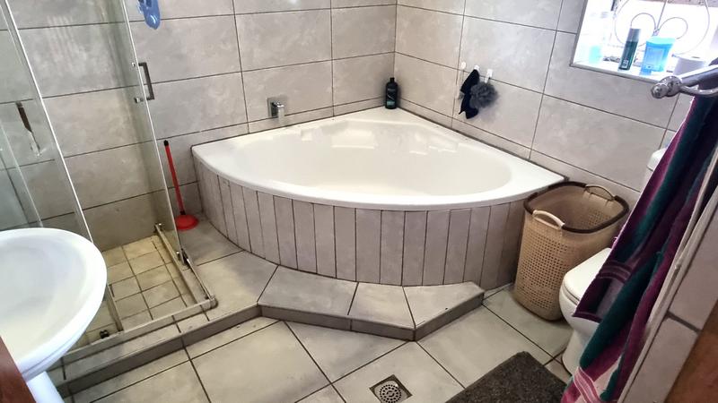 3 Bedroom Property for Sale in Middelburg Central Mpumalanga