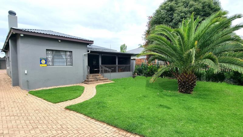 3 Bedroom Property for Sale in Middelburg Central Mpumalanga