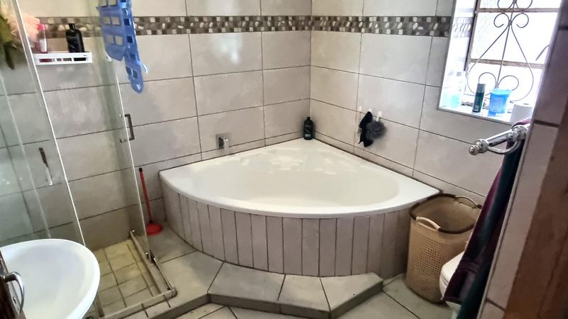 3 Bedroom Property for Sale in Middelburg Central Mpumalanga