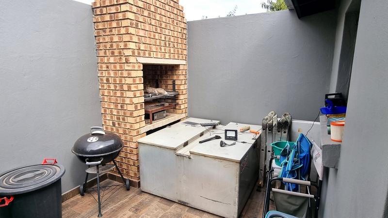 3 Bedroom Property for Sale in Middelburg Central Mpumalanga