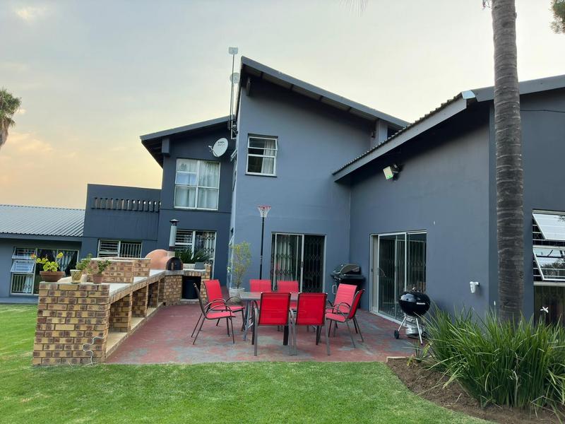 5 Bedroom Property for Sale in Gholfsig Mpumalanga