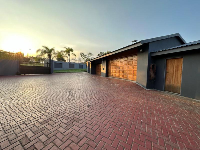 5 Bedroom Property for Sale in Gholfsig Mpumalanga