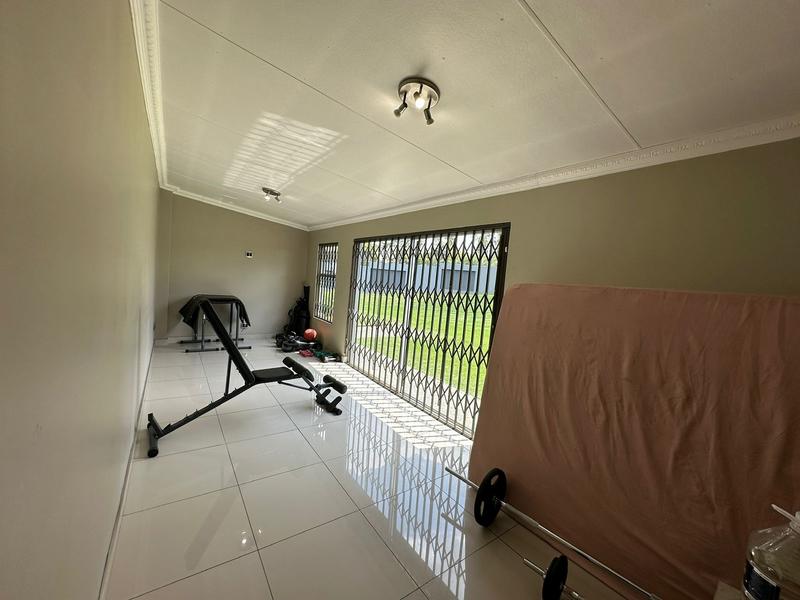 5 Bedroom Property for Sale in Gholfsig Mpumalanga