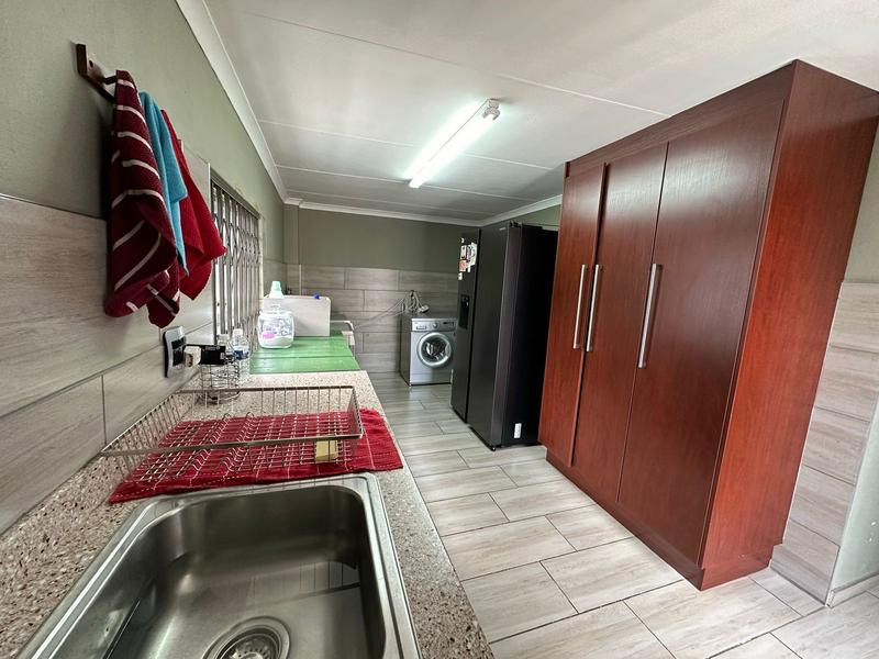 5 Bedroom Property for Sale in Gholfsig Mpumalanga