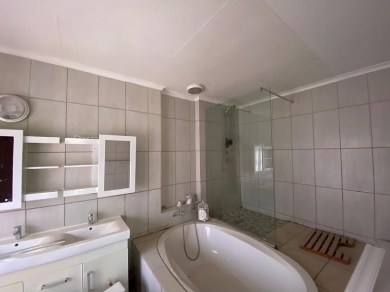 5 Bedroom Property for Sale in Gholfsig Mpumalanga